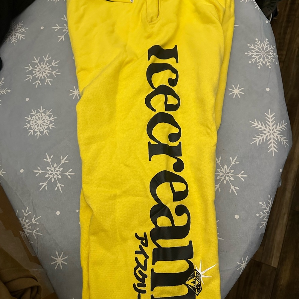 ICECREAM Sweatsuit - Picture 7 of 10